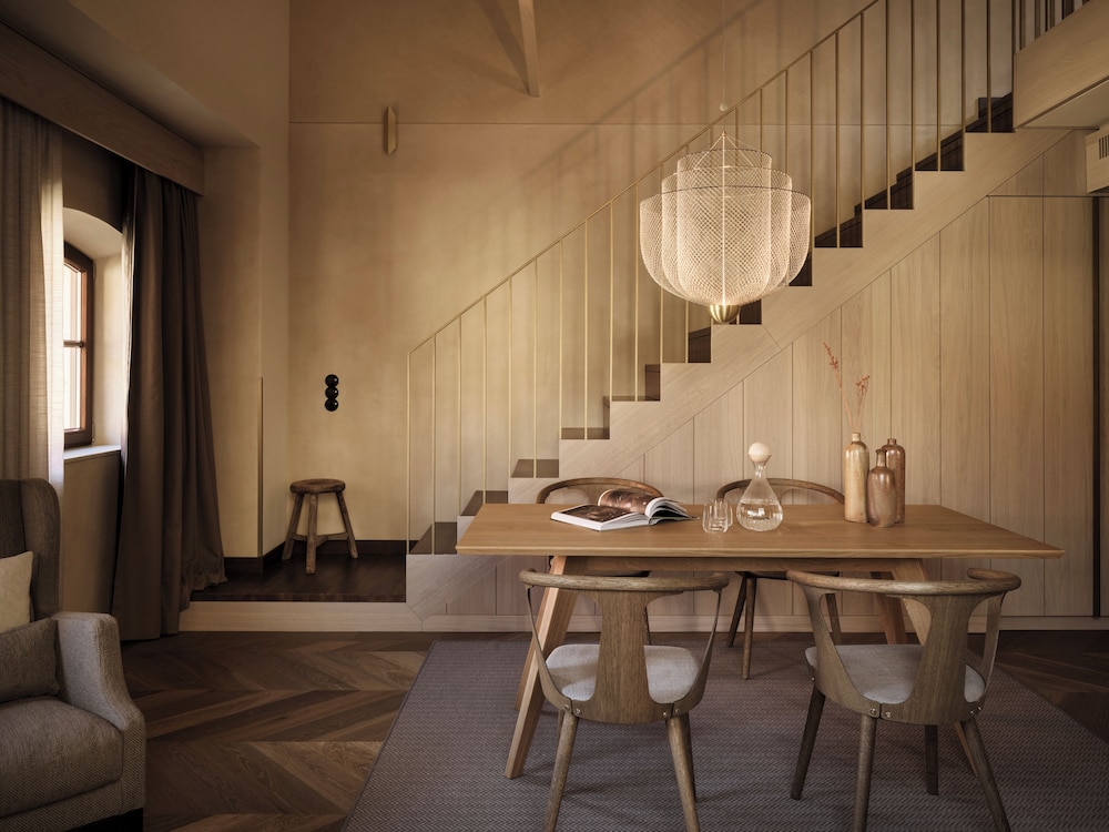 Platzl Hotel — Restaurant & bars in Munich, Bavaria
