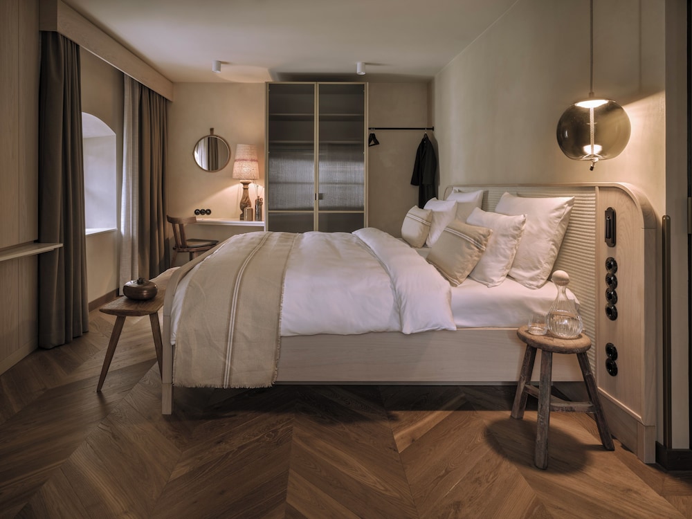 Platzl Hotel — Hotel rooms in Munich, Bavaria