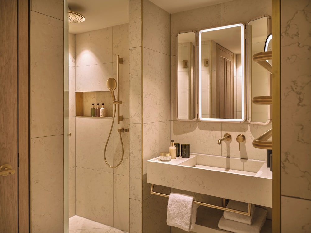 Platzl Hotel — Hotel rooms in Munich, Bavaria