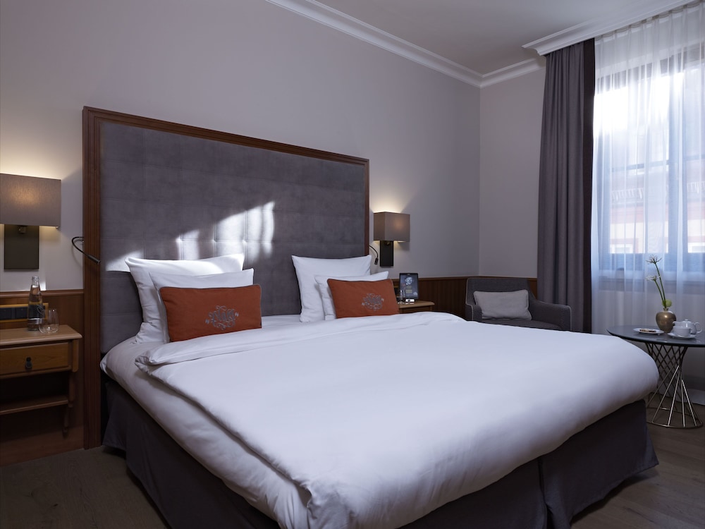 Platzl Hotel — Hotel rooms in Munich, Bavaria