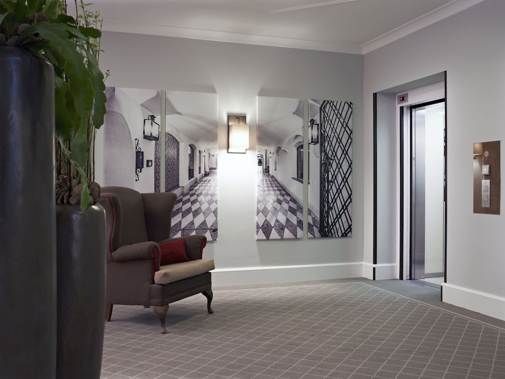 Platzl Hotel — Hotel building in Munich, Bavaria