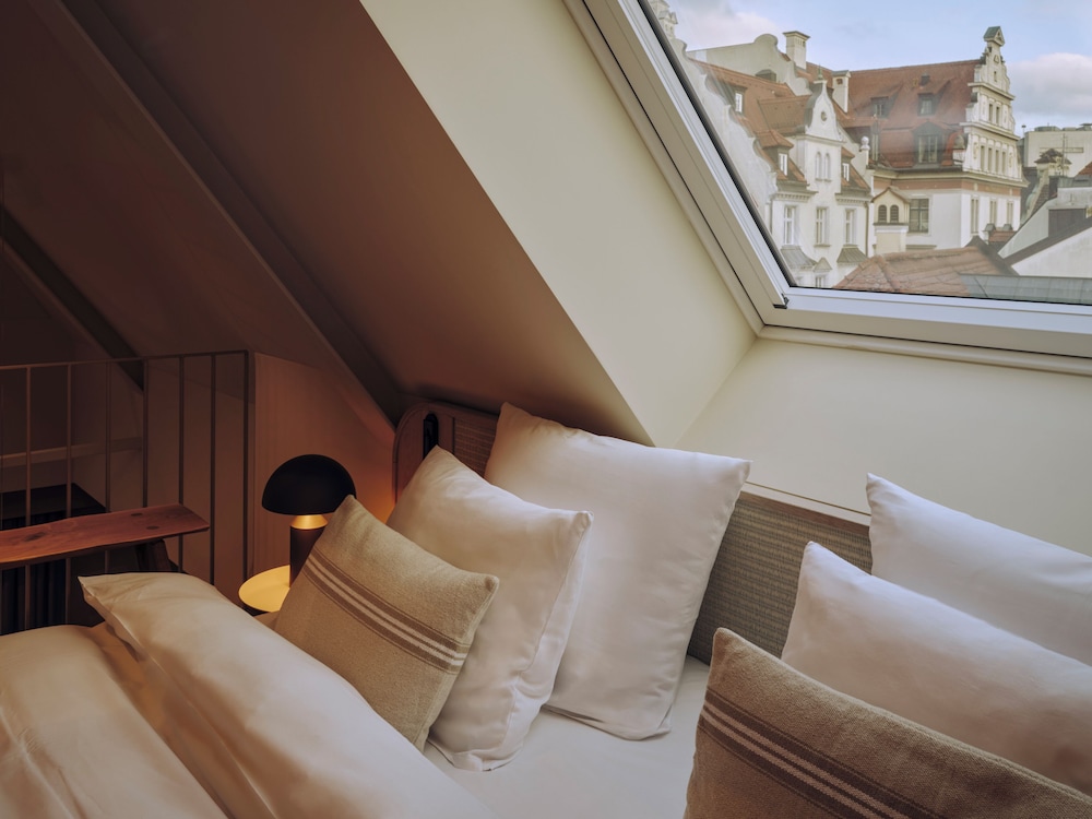 Platzl Hotel — Hotel rooms in Munich, Bavaria