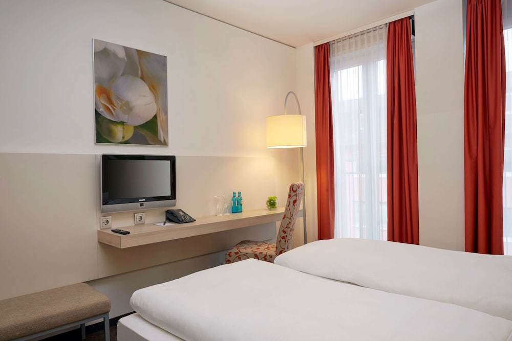 H+ Hotel München — Hotel rooms in Munich, Bavaria