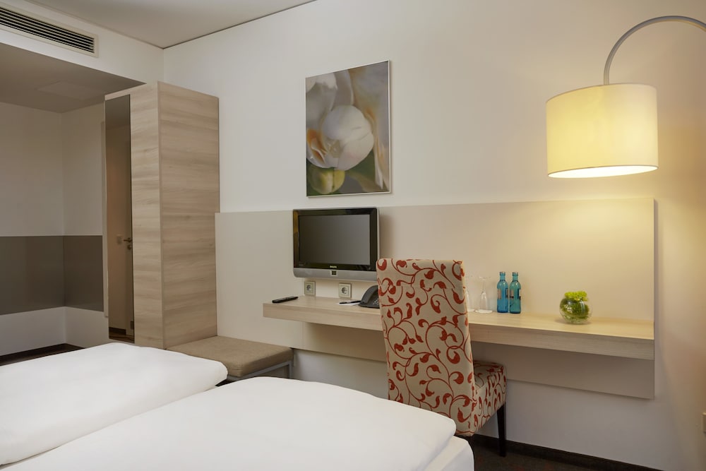 H+ Hotel München — Hotel rooms in Munich, Bavaria