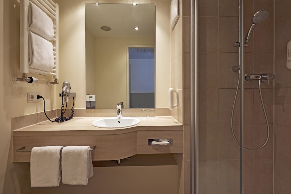 H+ Hotel München — Hotel rooms in Munich, Bavaria