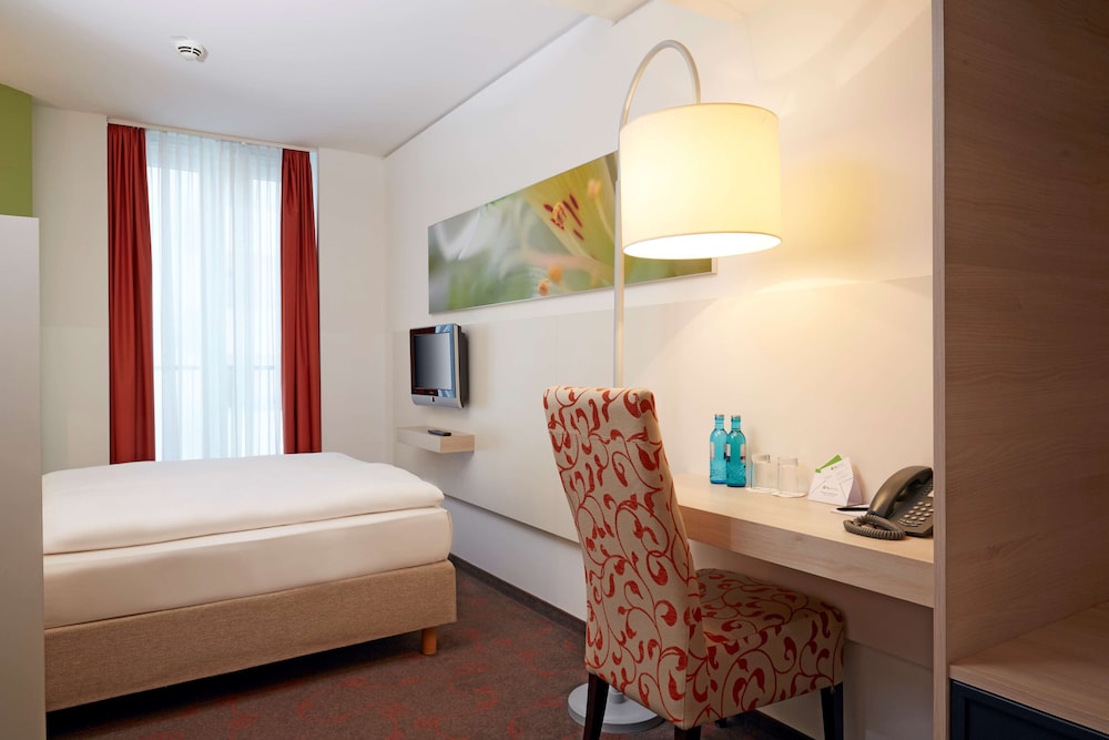 H+ Hotel München — Hotel rooms in Munich, Bavaria