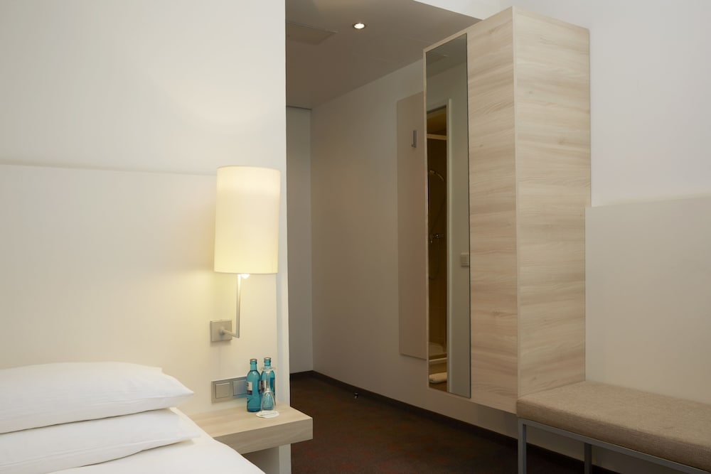 H+ Hotel München — Hotel rooms in Munich, Bavaria