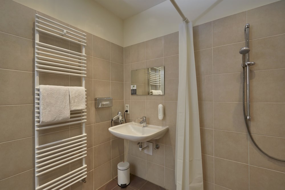 H+ Hotel München — Hotel rooms in Munich, Bavaria