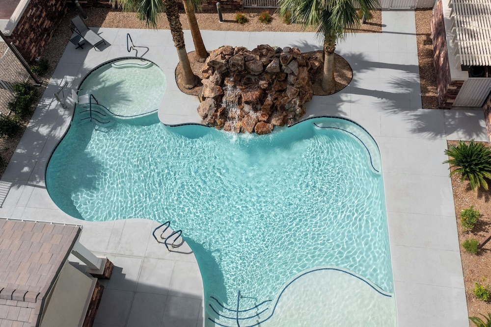 Residence Inn Las Vegas Airport — Swimming pool in Las Vegas, Nevada