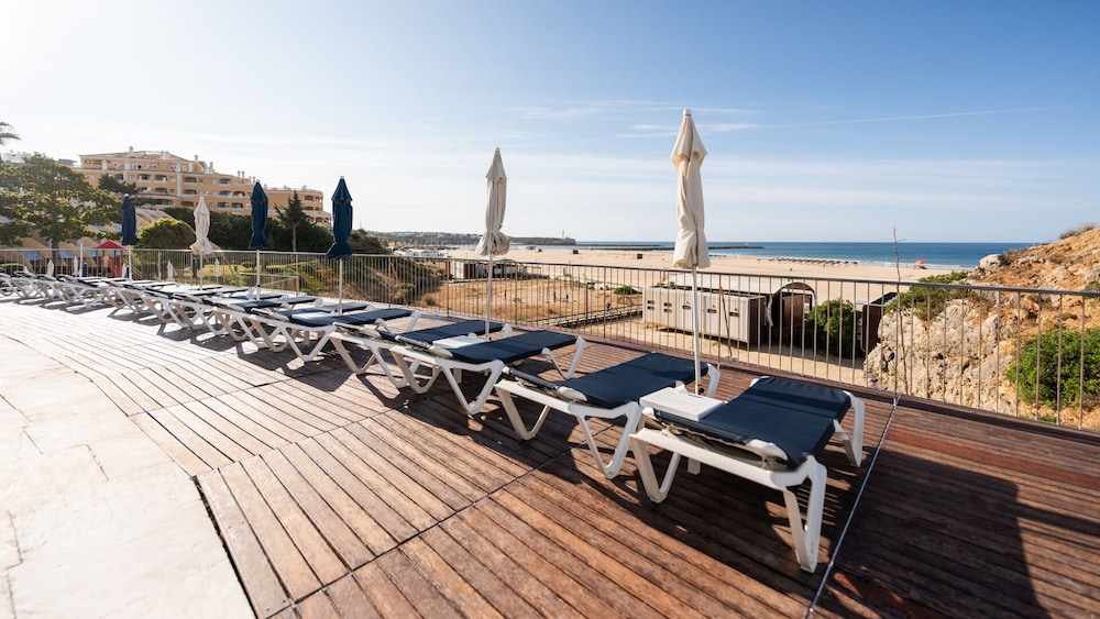 Hotel Algarve Casino — Beach in Portimão, Faro