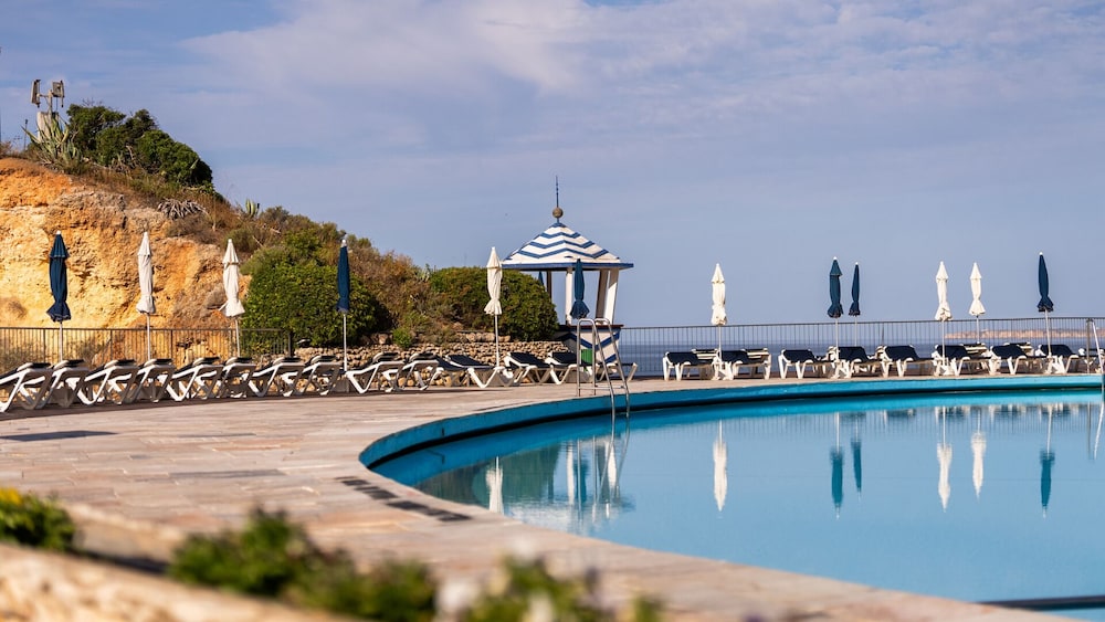 Hotel Algarve Casino — Swimming pool in Portimão, Faro