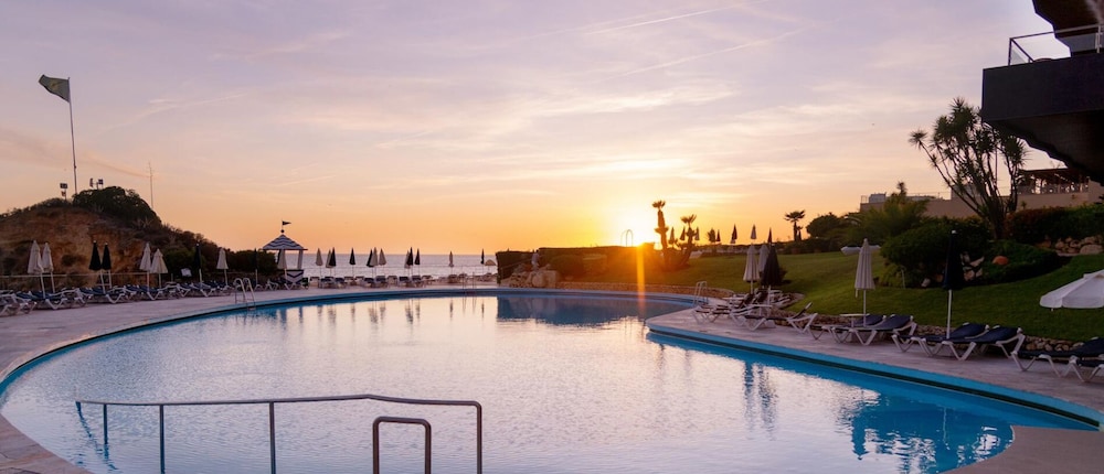 Hotel Algarve Casino — Swimming pool in Portimão, Faro