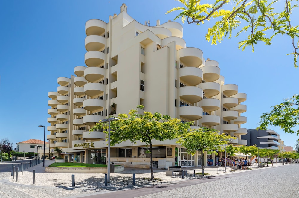 TURIM Algarve Mor Hotel — Hotel building in Portimão, Faro