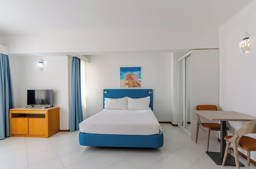 TURIM Algarve Mor Hotel — Hotel rooms in Portimão, Faro