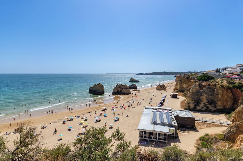 TURIM Algarve Mor Hotel — Beach in Portimão, Faro
