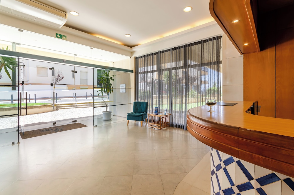 TURIM Algarve Mor Hotel — Hotel building in Portimão, Faro