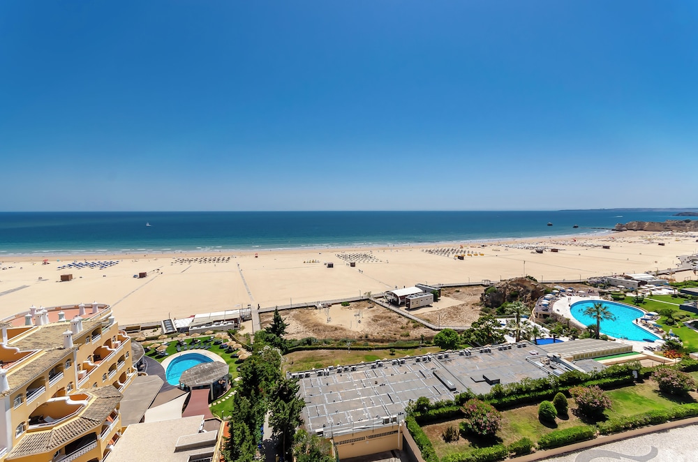 TURIM Algarve Mor Hotel — Beach in Portimão, Faro