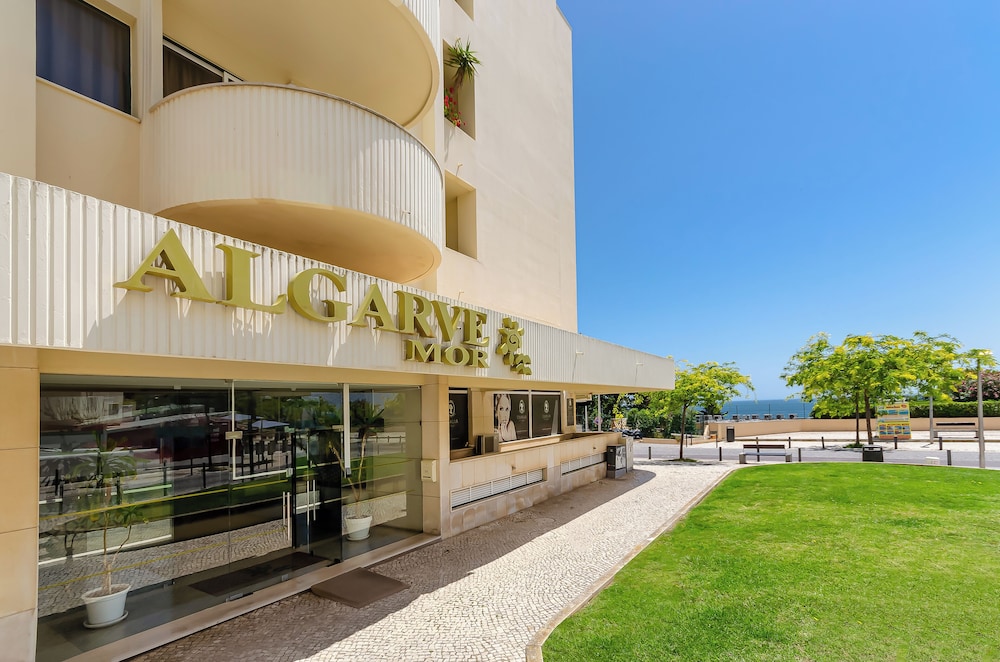 TURIM Algarve Mor Hotel — Hotel building in Portimão, Faro