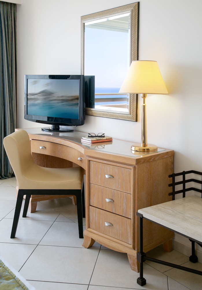 Atlantica Miramare Beach — Hotel rooms in Limassol, Limassol Region