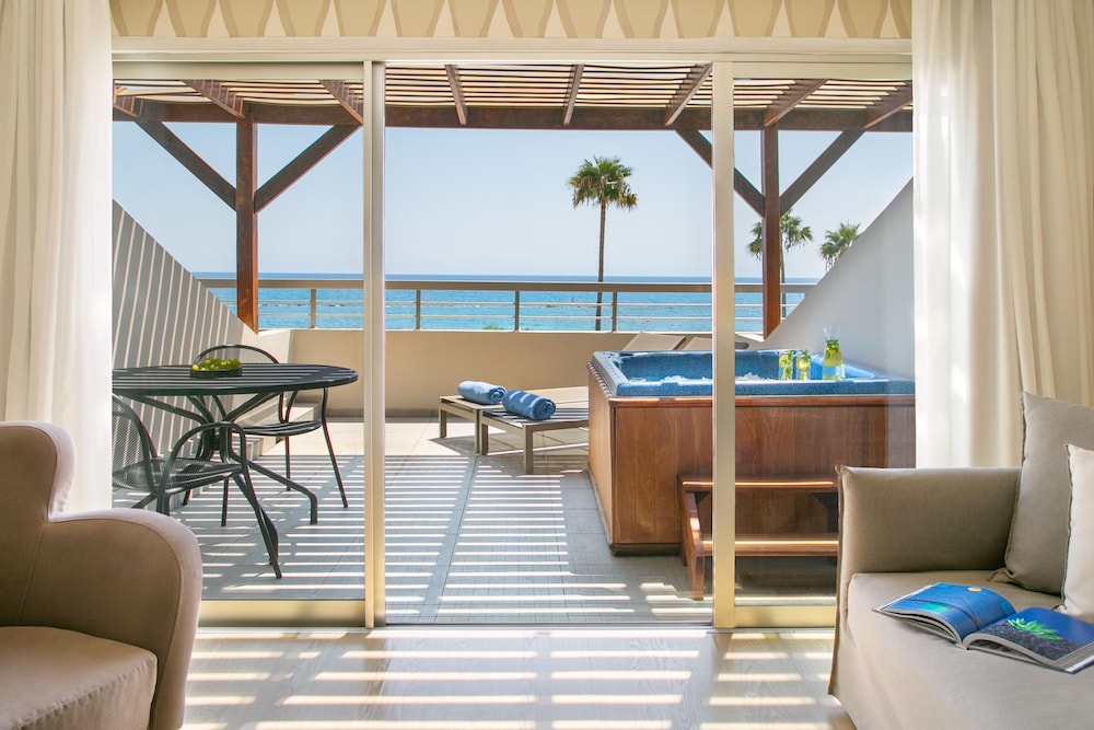 Atlantica Miramare Beach — Hotel rooms in Limassol, Limassol Region