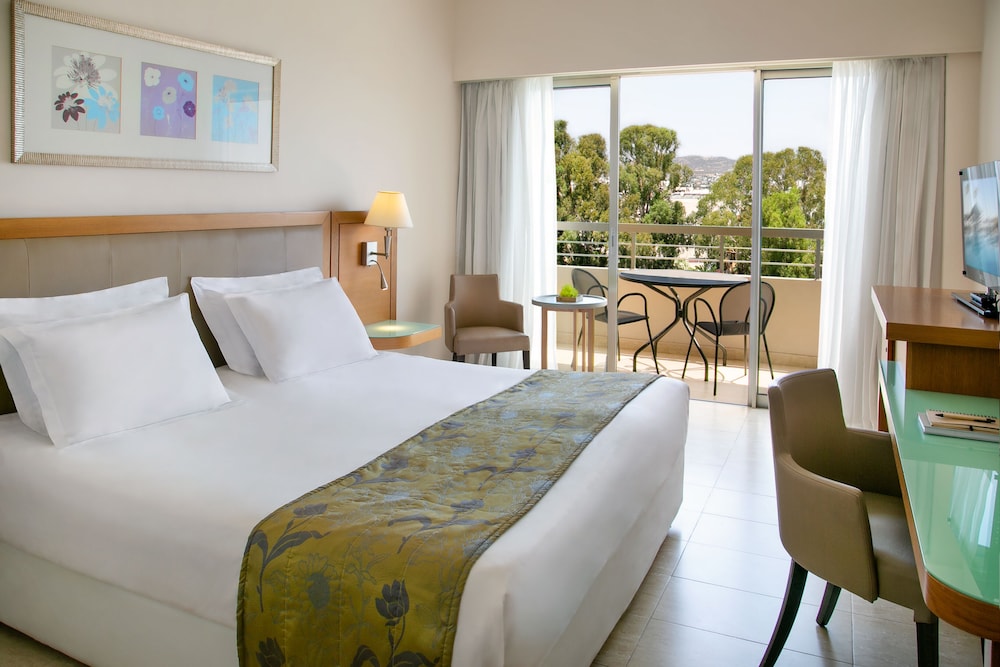 Atlantica Miramare Beach — Hotel rooms in Limassol, Limassol Region