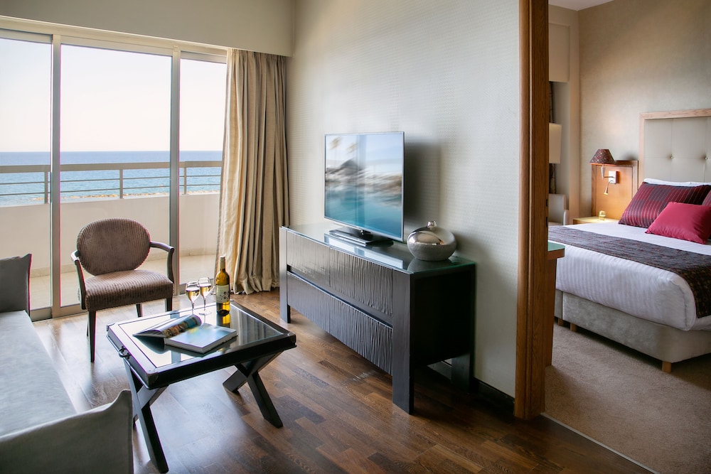 Atlantica Miramare Beach — Hotel rooms in Limassol, Limassol Region