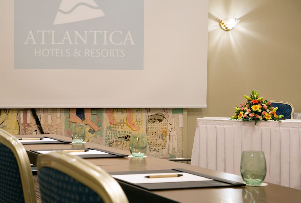 Atlantica Miramare Beach — Hotel building in Limassol, Limassol Region