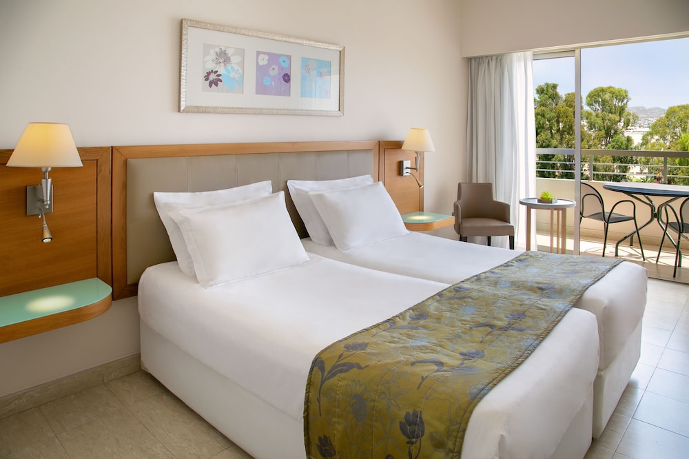 Atlantica Miramare Beach — Hotel rooms in Limassol, Limassol Region