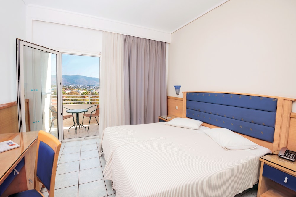 Atlantis Hotel — Hotel rooms in Kos Town, South Aegean
