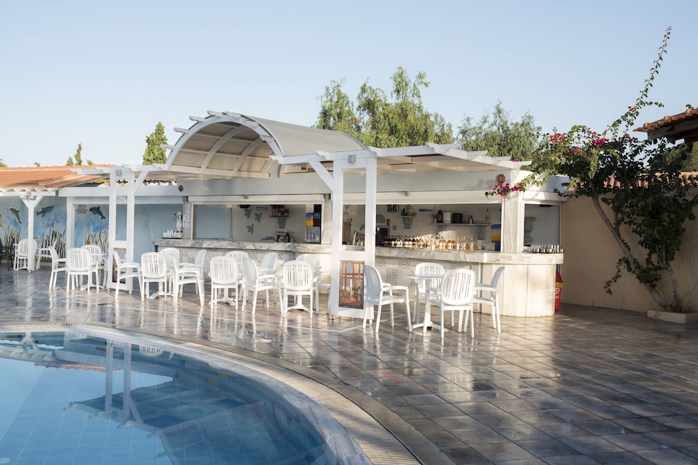 Atlantis Hotel — Restaurant & bars in Kos Town, South Aegean