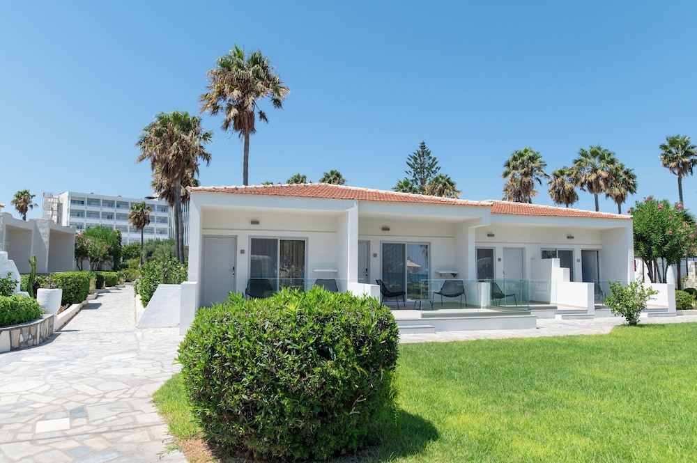 Atlantis Hotel — Hotel building in Kos Town, South Aegean