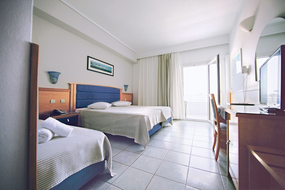Atlantis Hotel — Hotel rooms in Kos Town, South Aegean