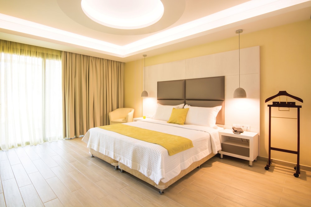 Atlantis Hotel — Hotel rooms in Kos Town, South Aegean