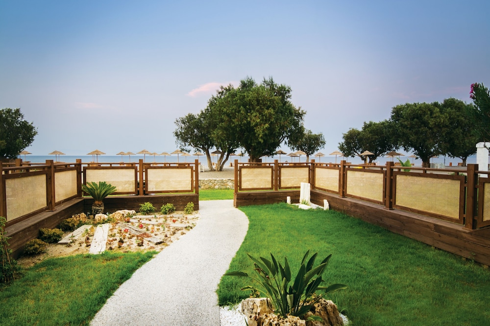Atlantis Hotel — Beach in Kos Town, South Aegean