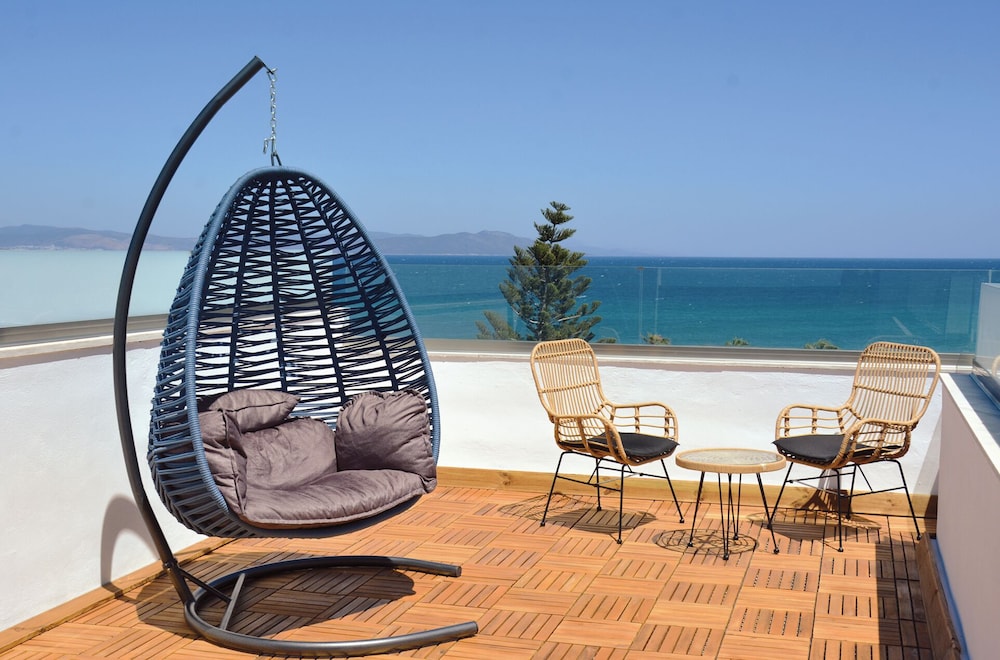 Atlantis Hotel — Hotel rooms in Kos Town, South Aegean