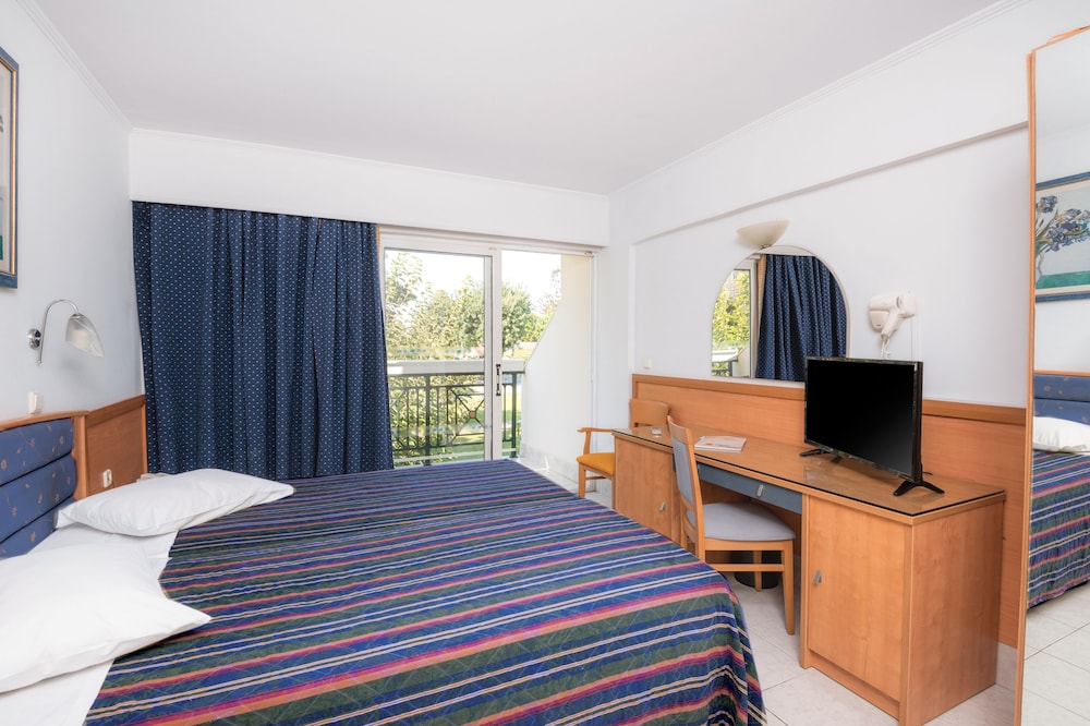 Atlantis Hotel — Hotel rooms in Kos Town, South Aegean