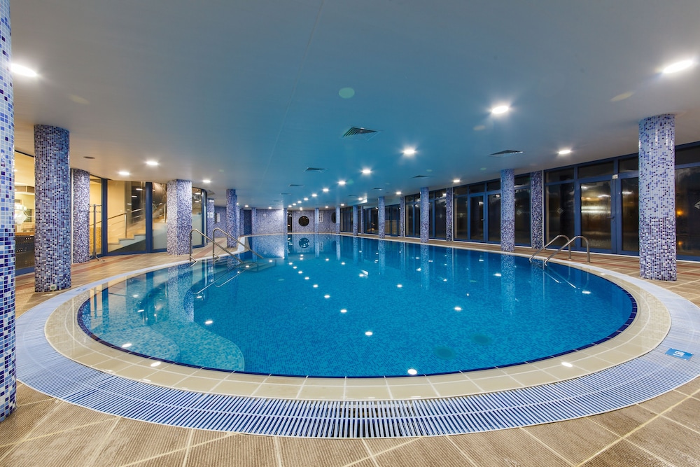 Azalia Hotel Balneo & SPA — Swimming pool in Varna, Varna Region