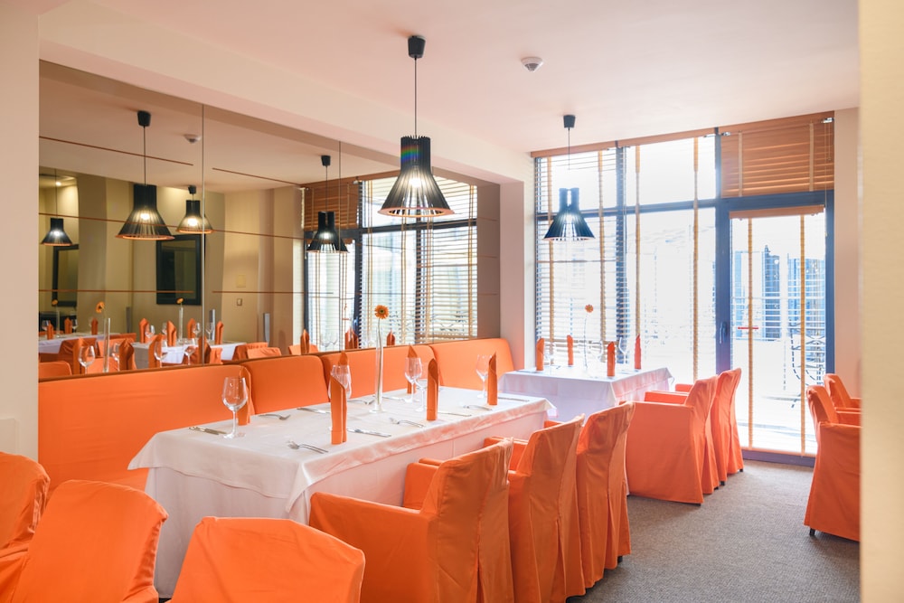 Azalia Hotel Balneo & SPA — Restaurant & bars in Varna, Varna Region
