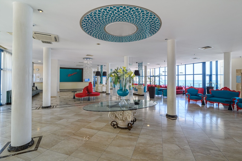 Azalia Hotel Balneo & SPA — Hotel building in Varna, Varna Region