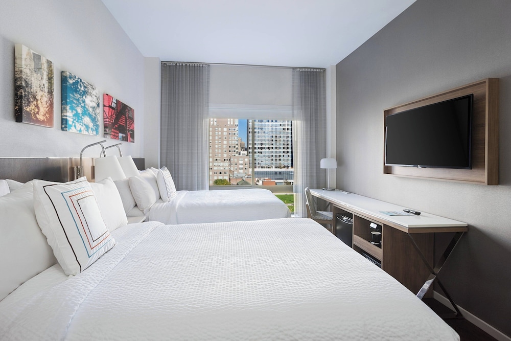 Fairfield Inn & Suites New York Manhattan / Central Park — Hotel rooms in New York City, New York State