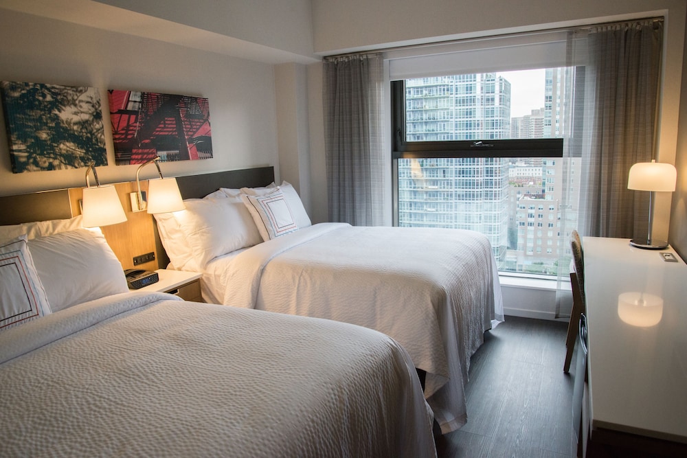 Fairfield Inn & Suites New York Manhattan / Central Park — Hotel rooms in New York City, New York State