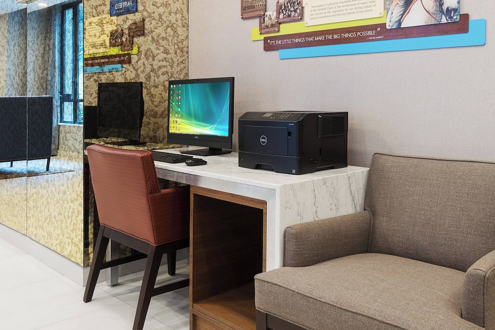 Fairfield Inn & Suites New York Manhattan / Central Park — Hotel building in New York City, New York State