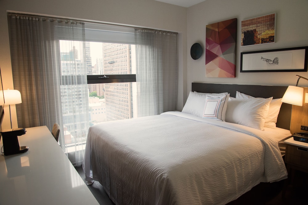 Fairfield Inn & Suites New York Manhattan / Central Park — Hotel rooms in New York City, New York State