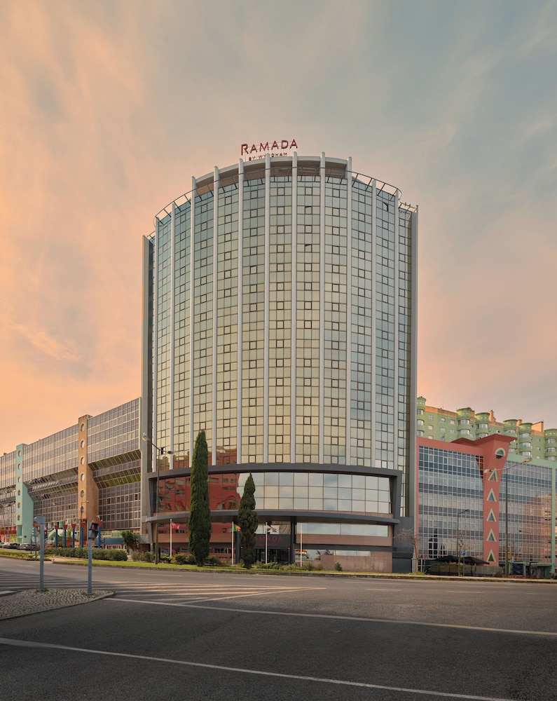 Ramada by Wyndham Lisbon - zdjęcie 2