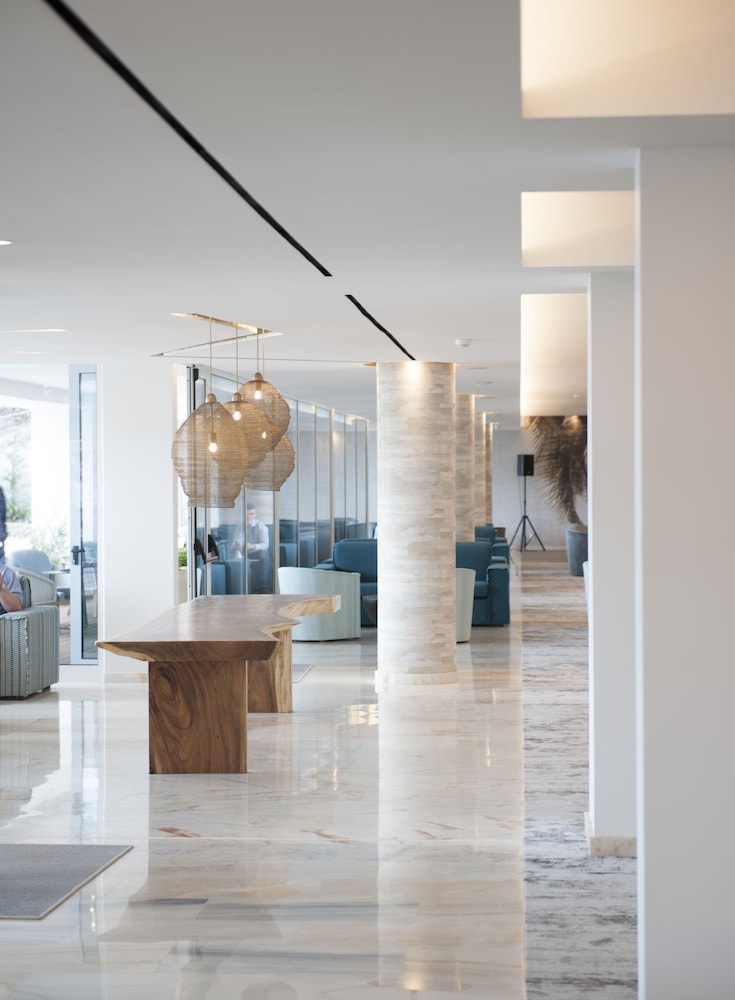 Hotel Alto Lido — Hotel building in Funchal, Madeira
