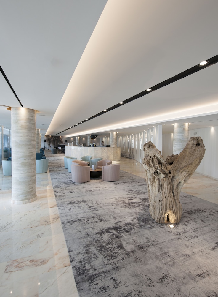 Hotel Alto Lido — Restaurant & bars in Funchal, Madeira