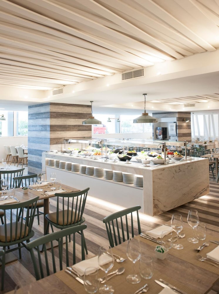 Hotel Alto Lido — Restaurant & bars in Funchal, Madeira
