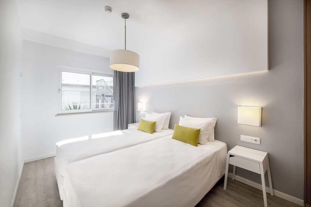 Alvormar Apartamentos Turísticos — Hotel rooms in Alvor, Faro