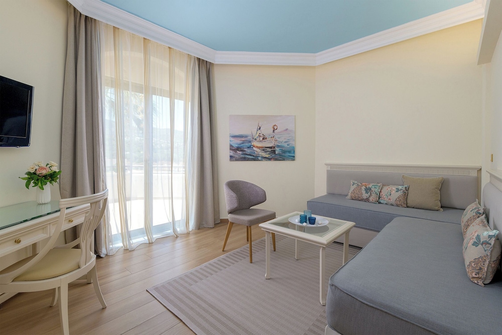 Atrium Palace Thalasso Spa Resort & Villas — Hotel rooms in Kalathos, South Aegean