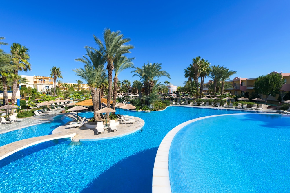 Atrium Palace Thalasso Spa Resort & Villas — Swimming pool in Kalathos, South Aegean